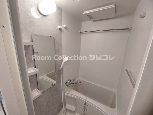 バス・シャワールーム　※同物件他部屋写真 反転、色違いの場合有 現況優先