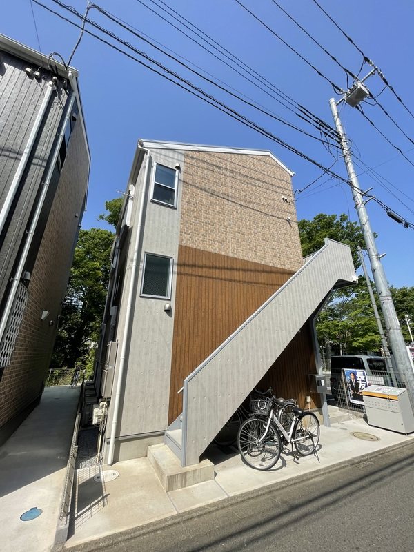 建物外観　築浅アパート♪