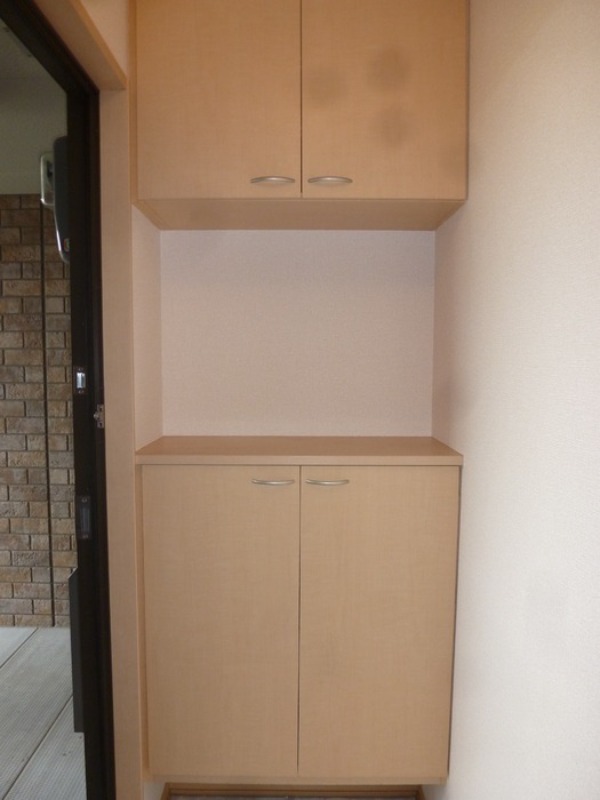 玄関　図面と現状に相違がある場合には現状を優先