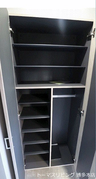 玄関　※別号室参考写真