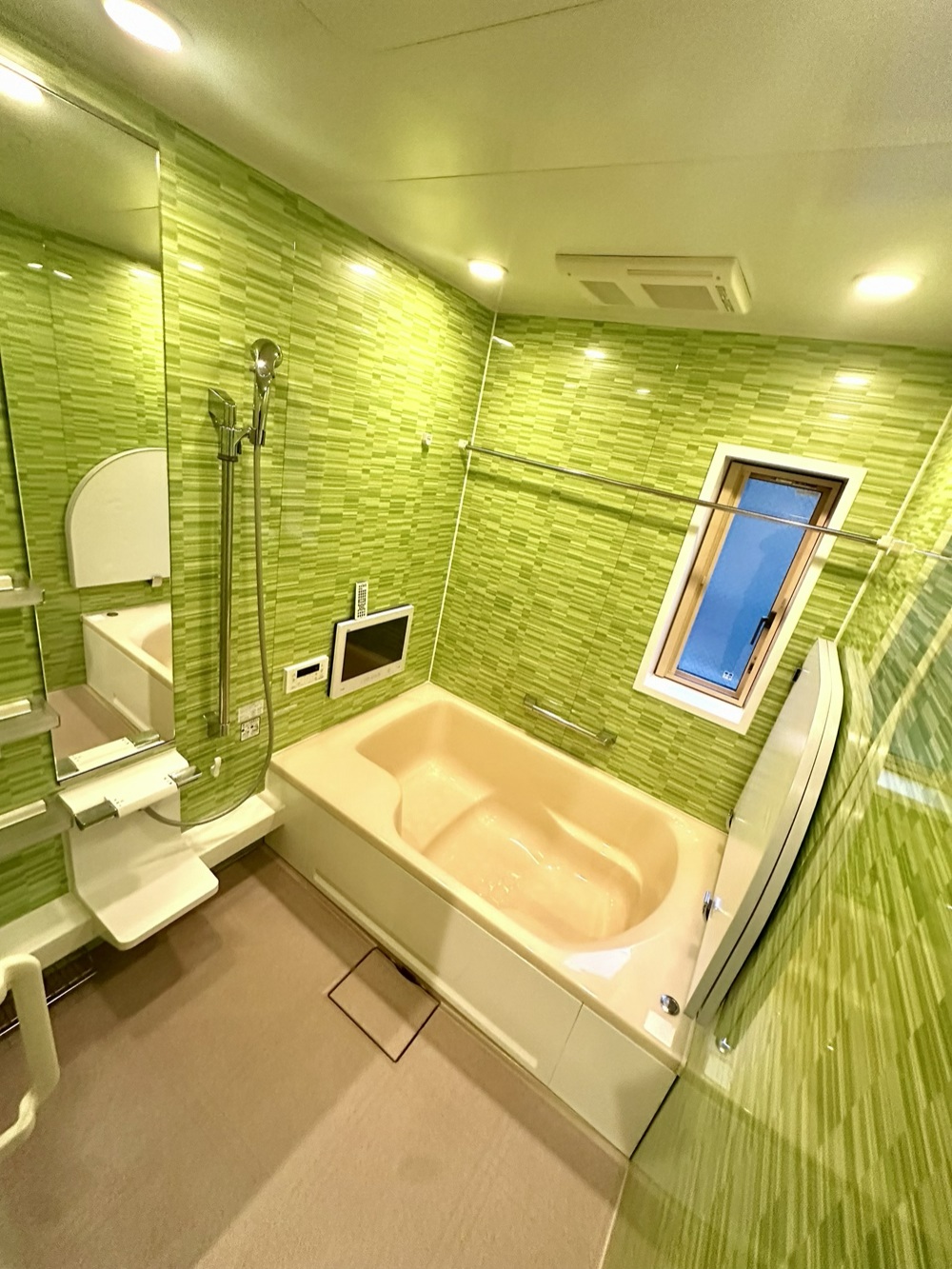 バス・シャワールーム