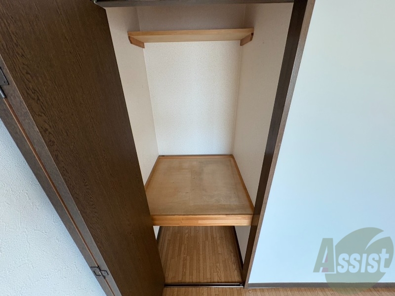 収納　クローゼットがありました。お洋服や荷物はここへ