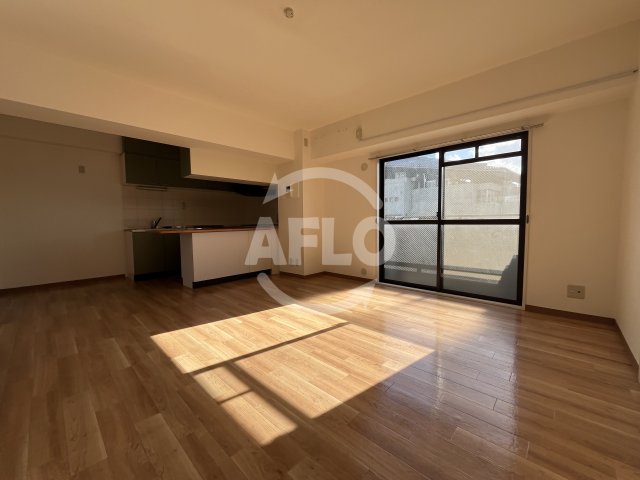 居室・リビング　プロスピリティー四天王寺　リビング