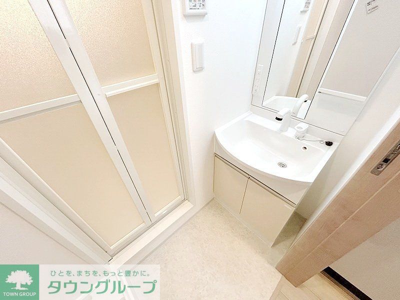 洗面設備　お部屋探しは株式会社　タウンハウジング　までお気軽にお問合…