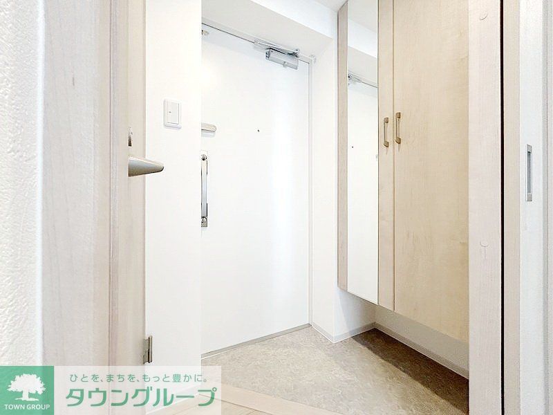 玄関　お部屋探しは株式会社　タウンハウジング　までお気軽にお問合…