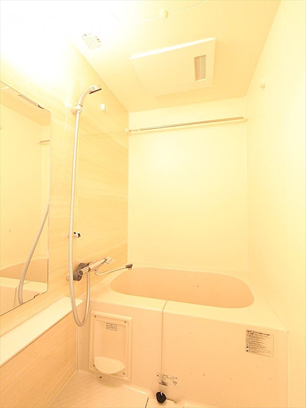 バス・シャワールーム　バスルーム