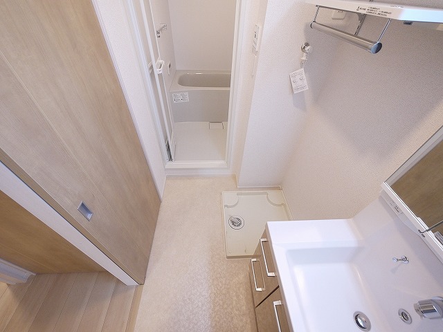 洗面設備　スペースが確保できる洗面所です