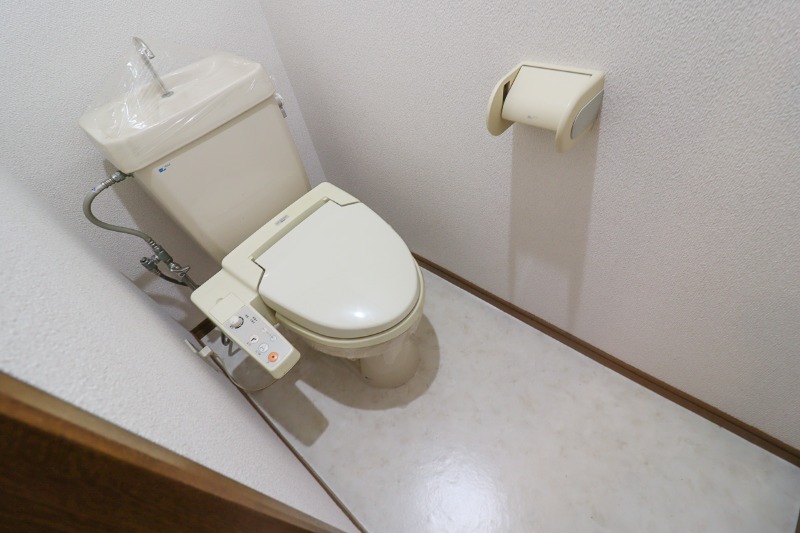 トイレ　図面と現状に相違がある場合には現状を優先