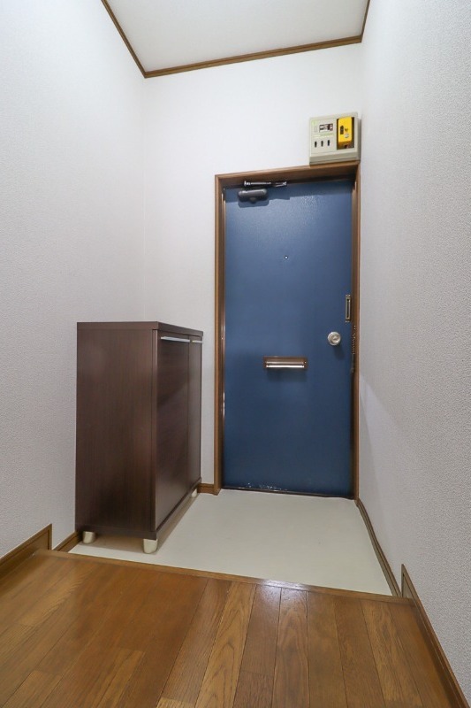 玄関　図面と現状に相違がある場合には現状を優先