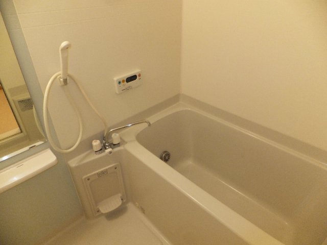 バス・シャワールーム　きれいなお風呂です