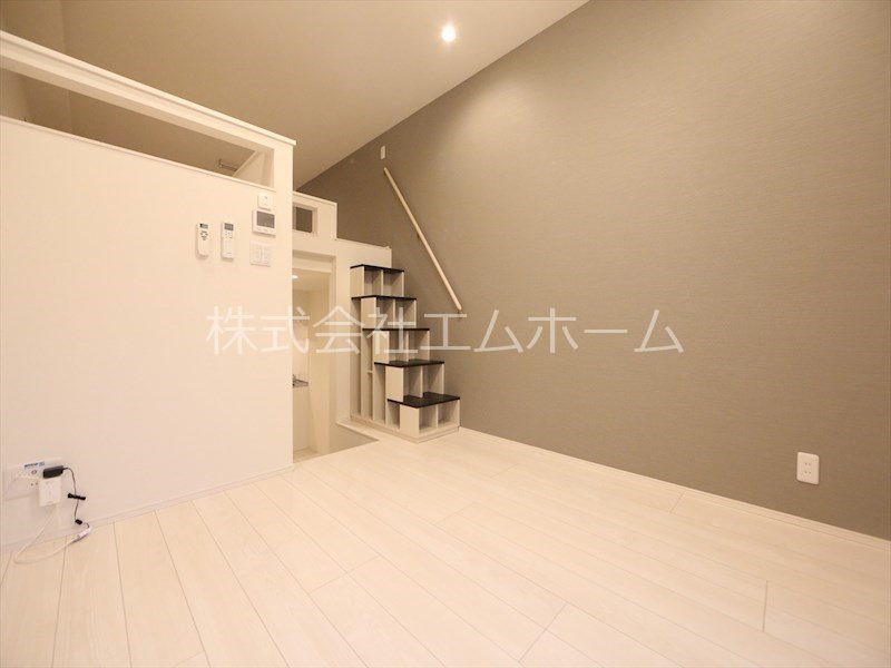 居室・リビング　洋室6帖　上段ロフト6.4帖（収納でも使えます）同型写真