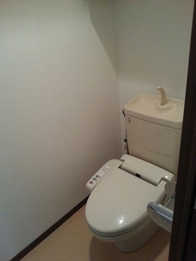 トイレ　別部屋参考写真