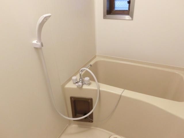 バス・シャワールーム　★窓のあるお風呂★