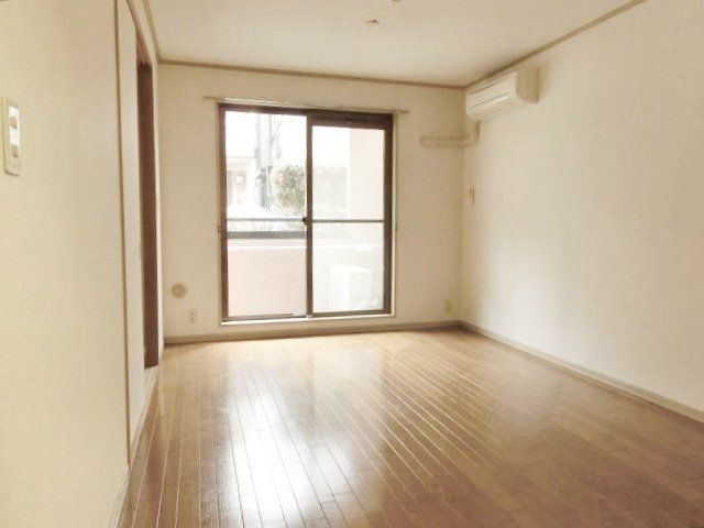 居室・リビング　★開放的なリビング★