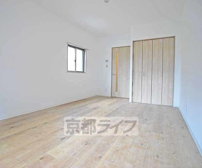 居室・リビング　広々とした室内です。