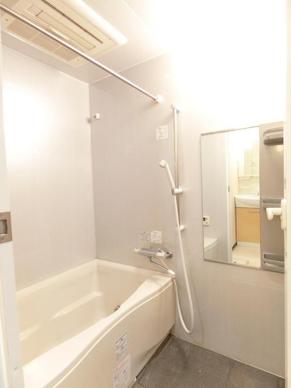 バス・シャワールーム　追い焚き付