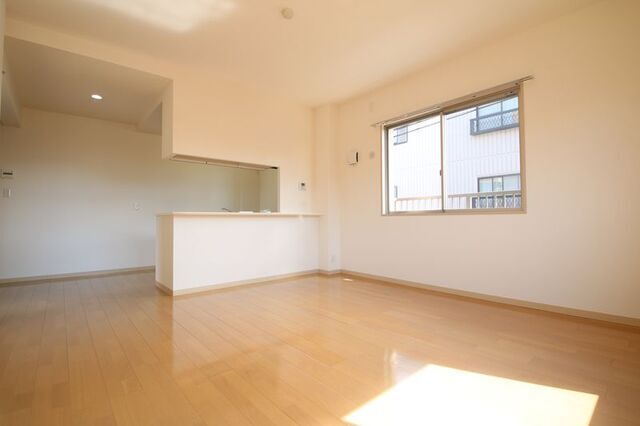 居室・リビング　※別室の参考写真の為、現況優先です。