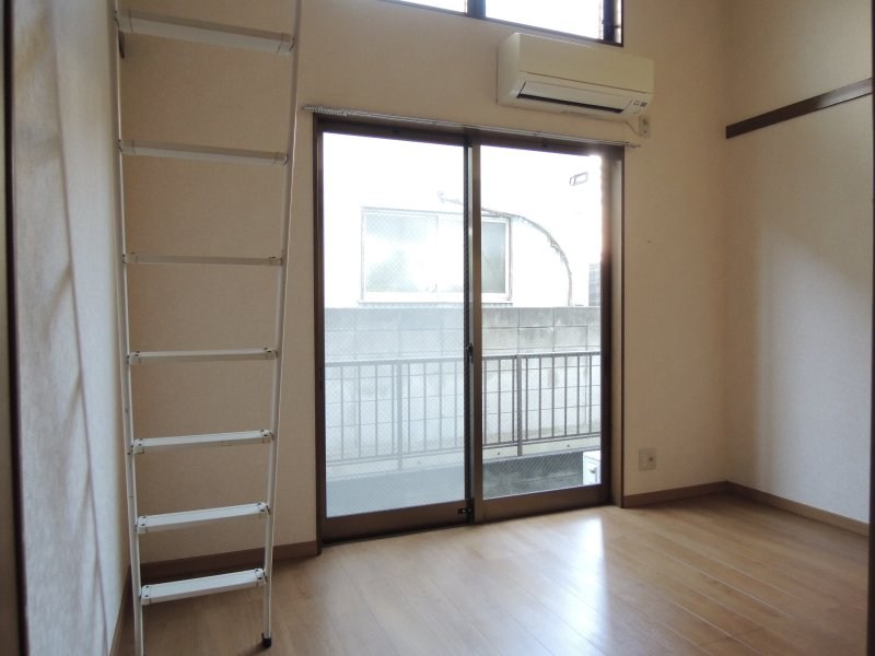 居室・リビング　洋室6帖（他室参照）