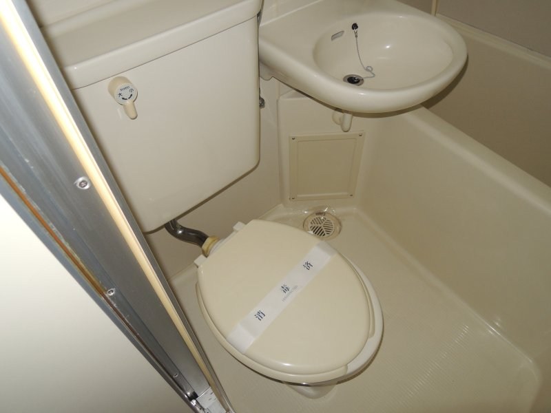 トイレ　トイレ部分（他室参照）