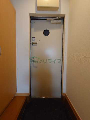 玄関　別部屋の参考写真です