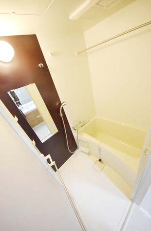 バス・シャワールーム　★浴室乾燥機付きバスルーム★