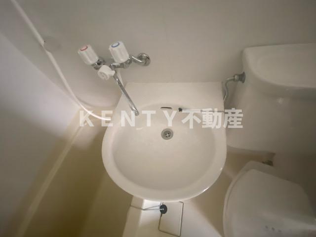 洗面設備　コンパクトで使いやすい洗面所