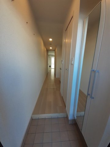 玄関　シンプルで使いやすい玄関です