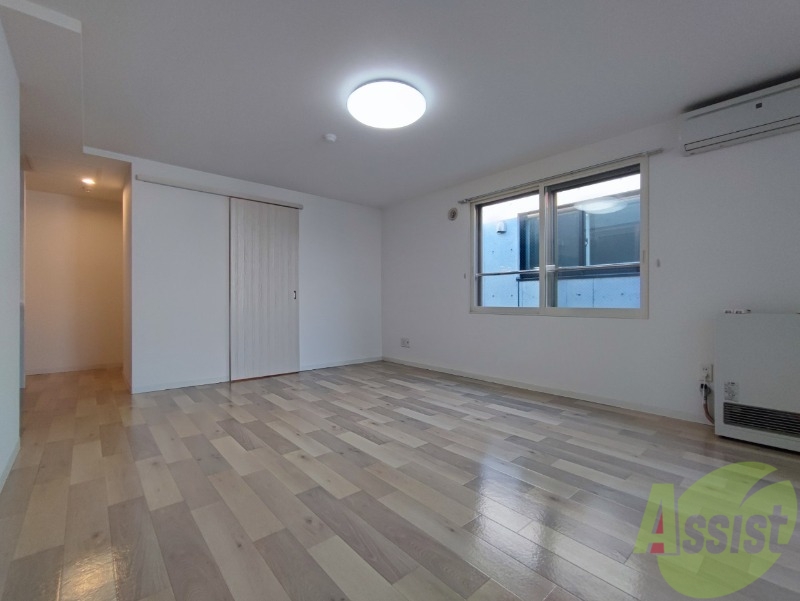 居室・リビング　広くてキレイなお部屋が広がっていて、充実した生活が送れそう。