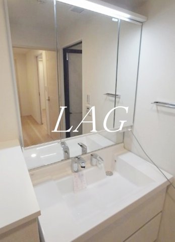 洗面設備　洗面台です。