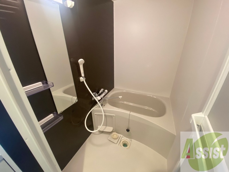 バス・シャワールーム　お風呂です。ゆっくりお風呂につかるのも体に良いですね～