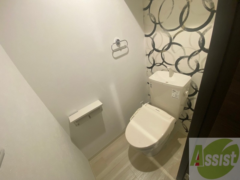 トイレ　ウォシュレット機能がついたトイレ。安心して使用できますね。