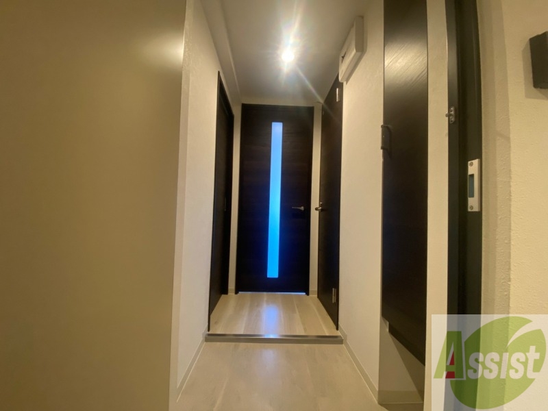 玄関　玄関です。白を基調としていて清潔感があります！