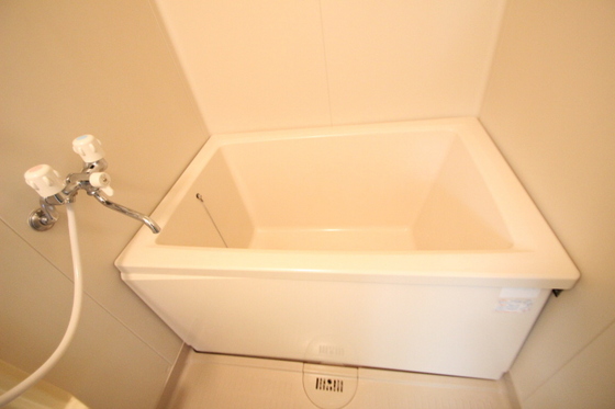 バス・シャワールーム　※別号室の写真です