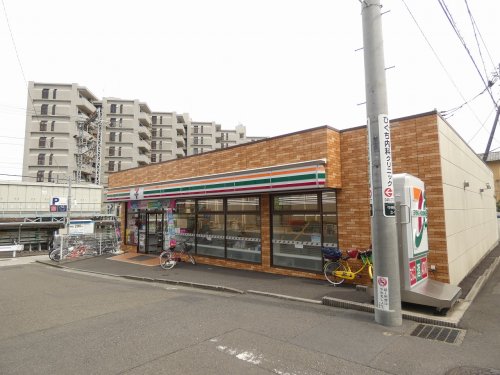 コンビニ　セブンイレブン 大和中央林間駅西店（コンビニ）まで283m