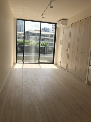 居室・リビング　※別部屋参考写真