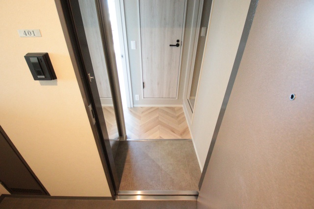 玄関　※別室の参考写真の為、現況優先です。