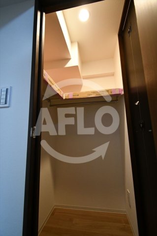 収納　AFFLUENCE難波EAST　ウォークインクローゼット