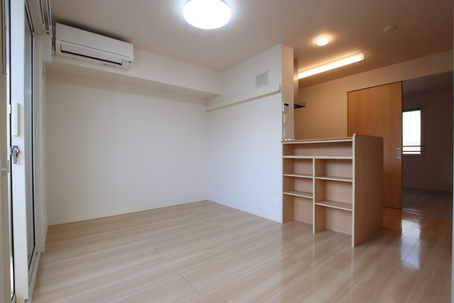 居室・リビング　※照明は設備ではありません。