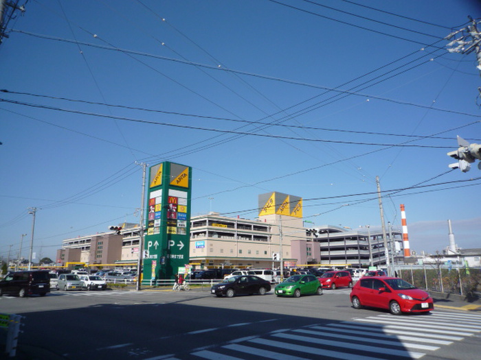 ショッピングセンター　アピタ岡崎北店（ショッピングセンター）まで1300m
