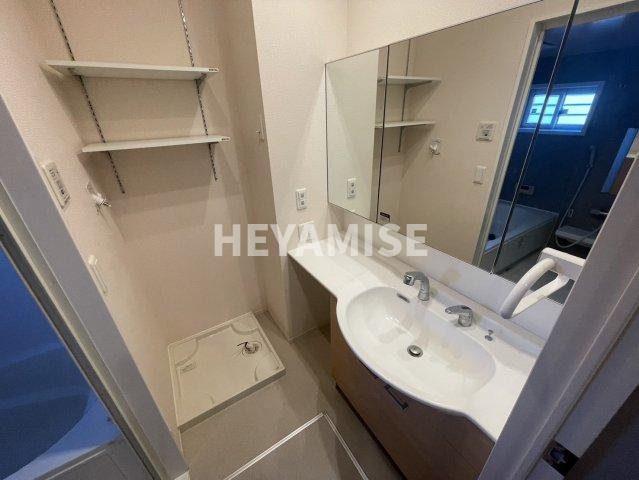 洗面設備　※室内画像は別号室のもの