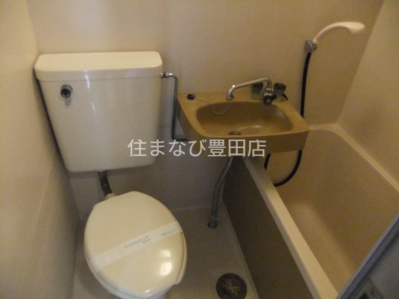 バス・シャワールーム　同型別部屋写真