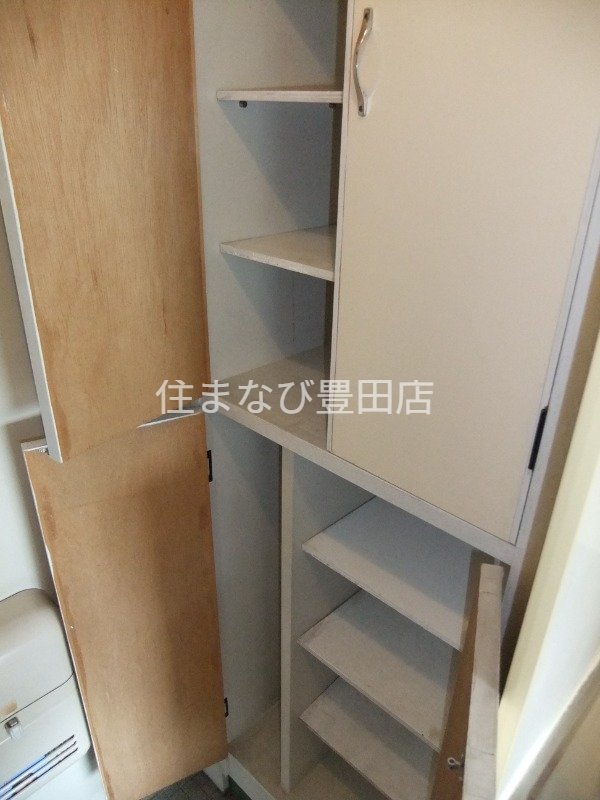 収納　同型別部屋写真