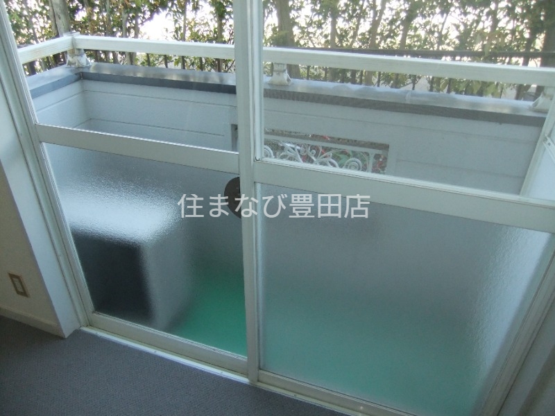 バルコニー　同型別部屋写真