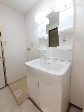 洗面設備　洗髪洗面化粧台