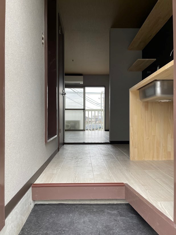 玄関　※201参照