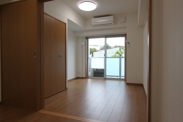 居室・リビング　別室参照