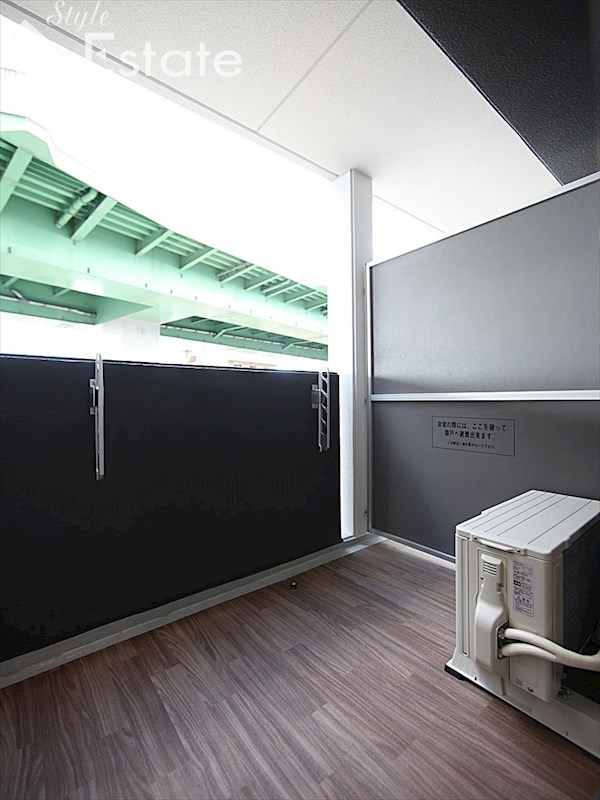 バルコニー　バルコニー