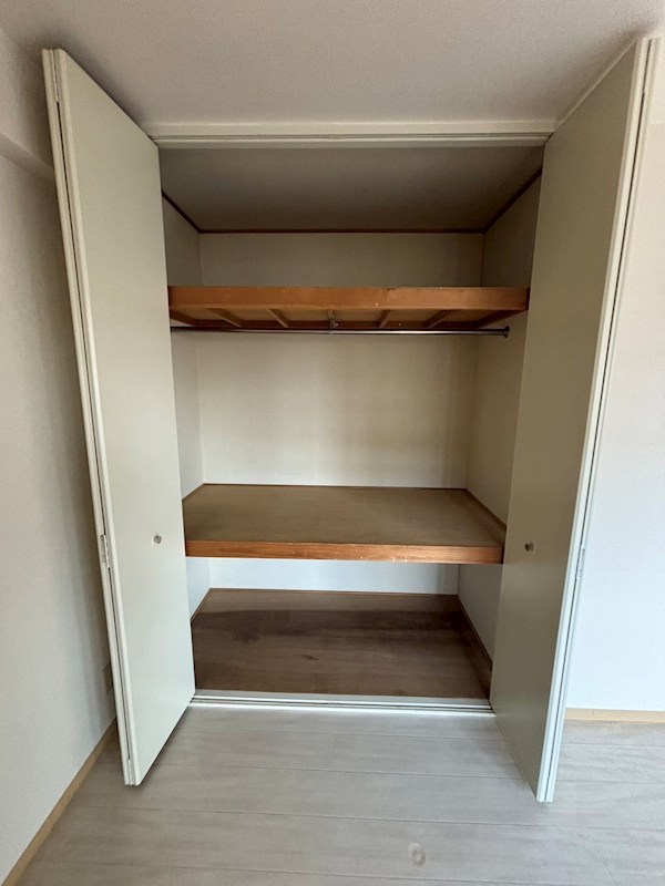 収納　別号室反転写真