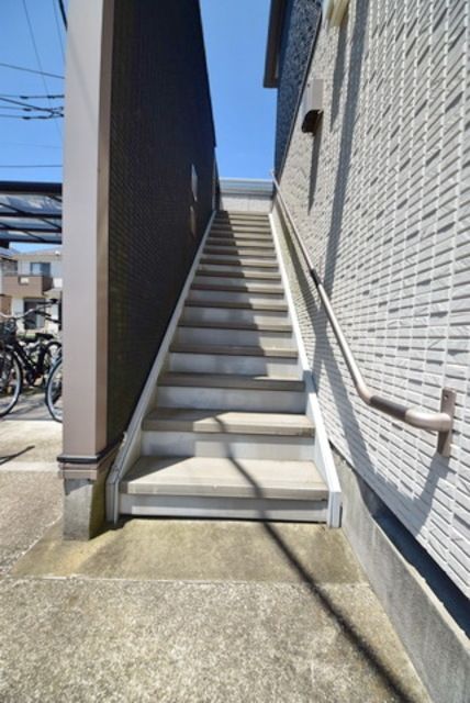 エントランス　★★共用階段★★