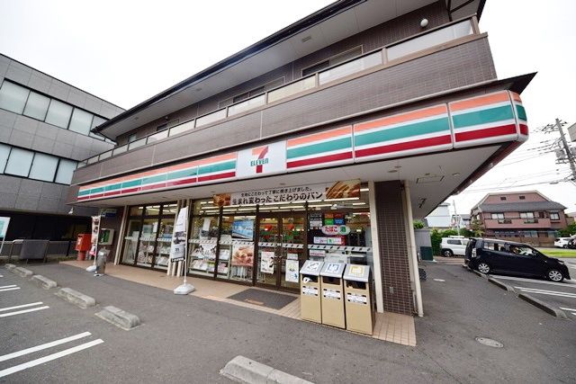 コンビニ　セブンイレブン横浜瀬谷駅北口店（コンビニ）まで754m